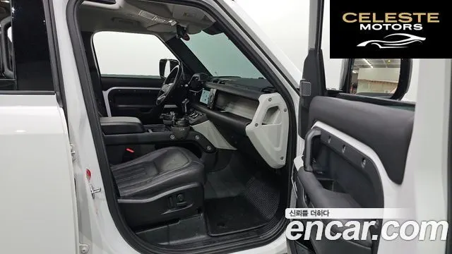 LAND ROVER Defender (L663) 110 D300 HSE 2022 — photo 18 sur 20