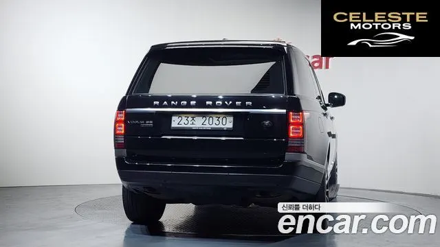 LAND ROVER Range Rover 44.4 SDV8 Vogue SE 2014 — photo 4 sur 20