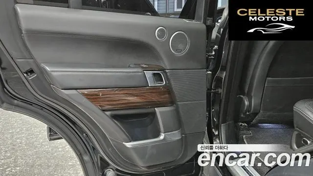 LAND ROVER Range Rover 44.4 SDV8 AB 2015 — photo 13 sur 26