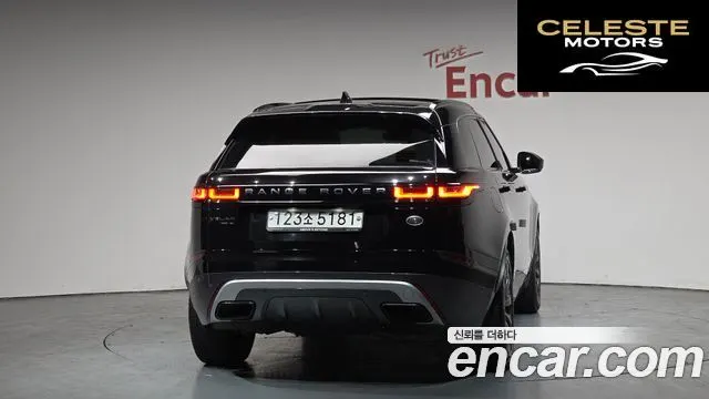 LAND ROVER Range Rover Velar 3.0 D300 R-Dynamic SE 2019 — photo 3 sur 20