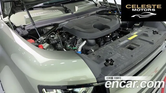 LAND ROVER Defender (L663) 110 D250 X-Dynamic SE 2025 — photo 6 sur 20