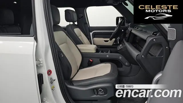 LAND ROVER Defender (L663) 130 P400 X-Dynamic HSE 2023 — photo 10 sur 20
