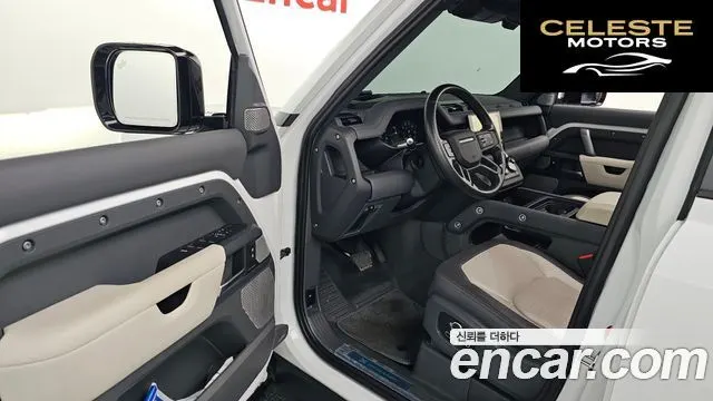 LAND ROVER Defender (L663) 130 P400 X-Dynamic HSE 2023 — photo 11 sur 20