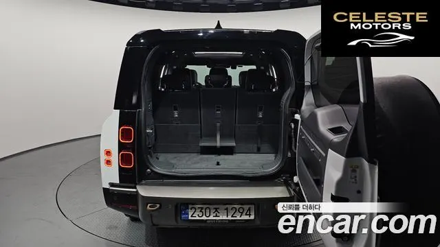 LAND ROVER Defender (L663) 130 P400 X-Dynamic HSE 2023 — photo 20 sur 20