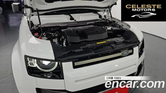 LAND ROVER Defender (L663) 130 P400 X-Dynamic HSE 2023 — photo 6 sur 20