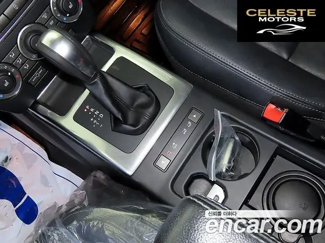 LAND ROVER 2 2.2 SD4 HSE 2013 — photo 12 sur 25