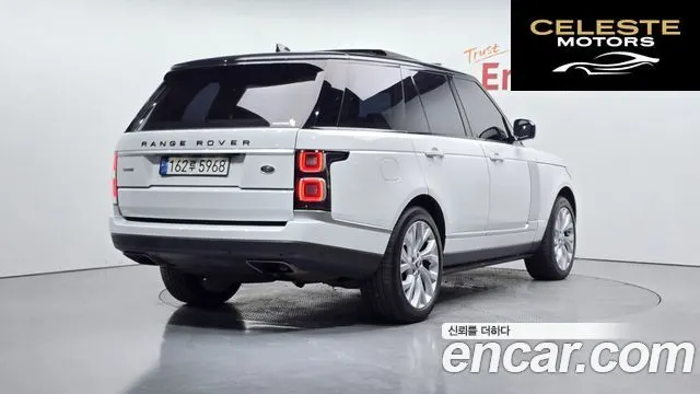 LAND ROVER Range Rover 44.4 SDV8 AB 2018 — photo 1 sur 33