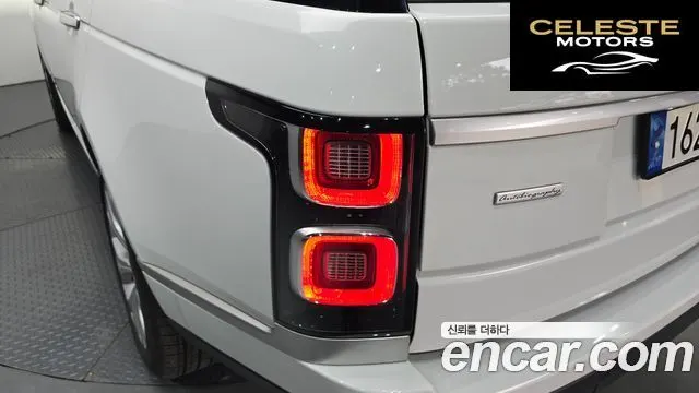 LAND ROVER Range Rover 44.4 SDV8 AB 2018 — photo 8 sur 33