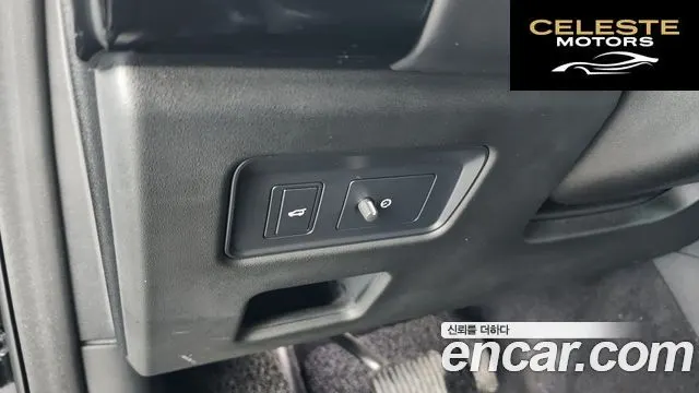 LAND ROVER Discovery 5 3.0 SD6 HSE Luxury 2019 — photo 14 sur 26