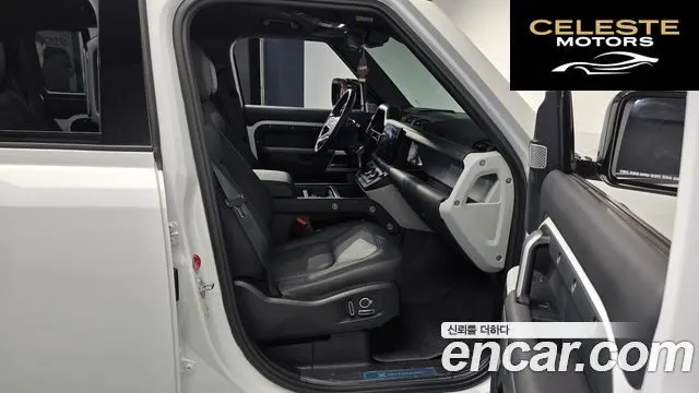 LAND ROVER Defender (L663) 130 D300 X-Dynamic HSE 2024 — photo 10 sur 20