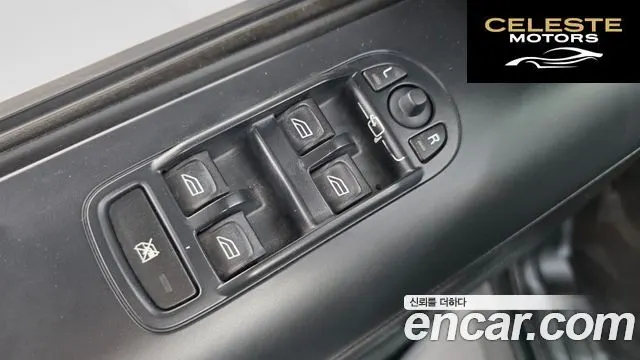 LAND ROVER 2 2.2 TD4 HSE 2010 — photo 13 sur 20