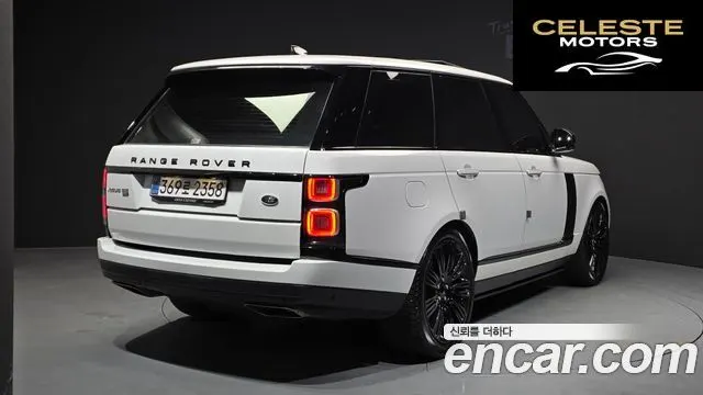 LAND ROVER Range Rover 45.0 SC Vogue SE 2022 — photo 2 sur 26
