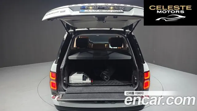 LAND ROVER Range Rover 45.0 SC Vogue SE 2022 — photo 20 sur 26