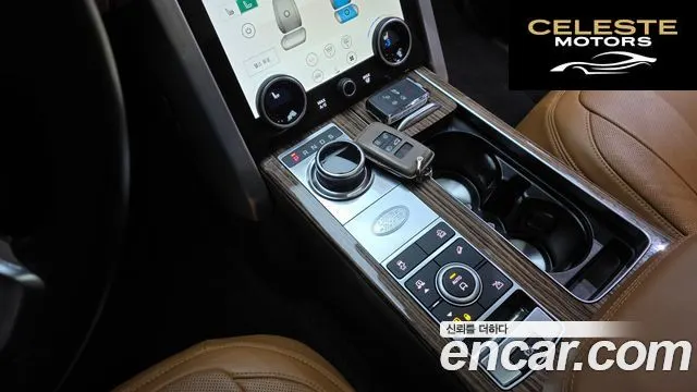 LAND ROVER Range Rover 45.0 SC Vogue SE 2022 — photo 9 sur 26