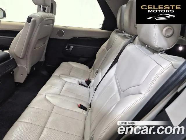 LAND ROVER Discovery 5 2.0 SD4 SE 2020 — photo 14 sur 26