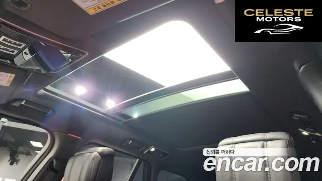 LAND ROVER Range Rover 45.0 SC SV AB Dynamic 2019 — photo 18 sur 20