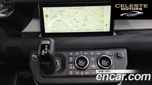 LAND ROVER Defender (L663) 110 P300 X-Dynamic SE 2023 — photo 14 sur 20