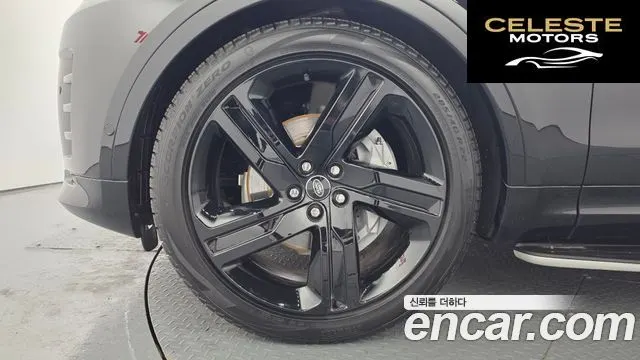 LAND ROVER Discovery 5 D300 Dynamic HSE 2024 — photo 9 sur 20