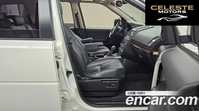 LAND ROVER 2 2.2 SD4 HSE 2011 — photo 11 sur 20