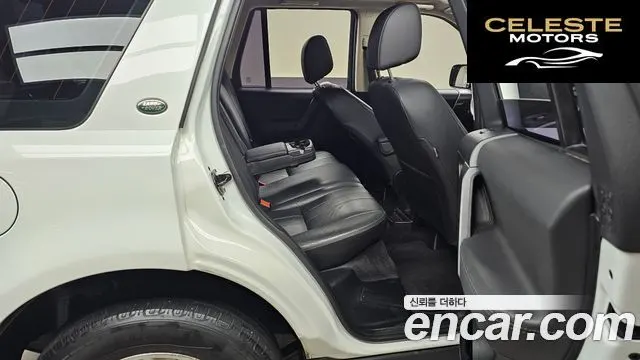 LAND ROVER 2 2.2 SD4 HSE 2011 — photo 12 sur 20