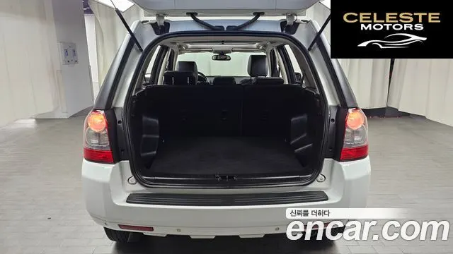 LAND ROVER 2 2.2 SD4 HSE 2011 — photo 20 sur 20