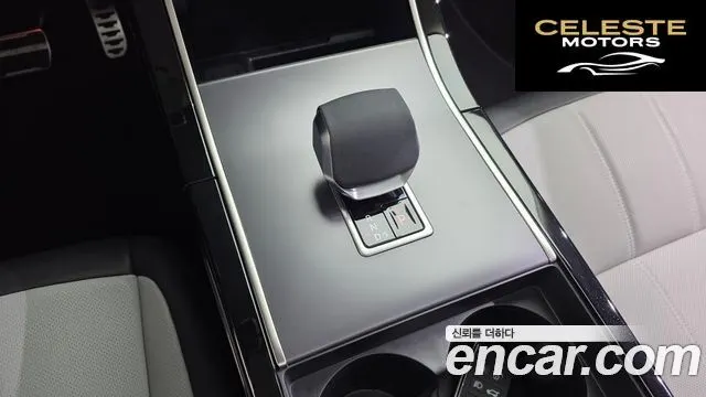 LAND ROVER Range Rover Evoque 2P250 Dynamic SE 2025 — photo 18 sur 20
