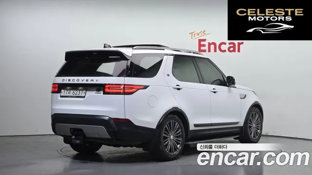 LAND ROVER Discovery 5 3.0 TD6 HSE Luxury 2017 — photo 2 sur 20