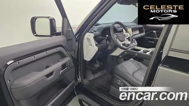 LAND ROVER Defender (L663) 130 P400 X-Dynamic HSE 2025 — photo 11 sur 20