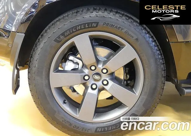 LAND ROVER Defender (L663) 110 P300 X-Dynamic SE 2025 — photo 5 sur 26