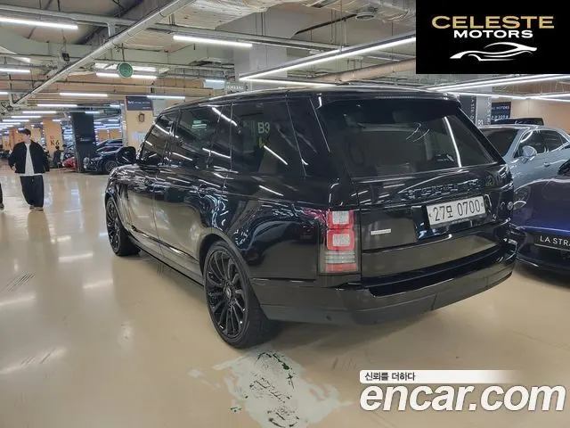 LAND ROVER Range Rover 44.4 SDV8 AB LWB 2016 — photo 7 sur 11