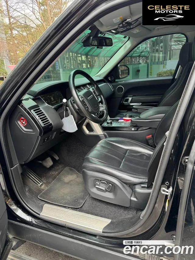 LAND ROVER Range Rover 44.4 SDV8 Vogue SE 2015 — photo 10 sur 14