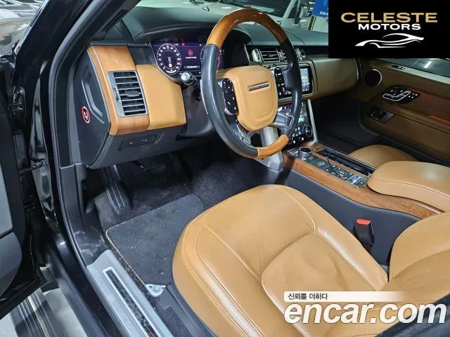 LAND ROVER Range Rover 44.4 SDV8 AB 2020 — photo 10 sur 26