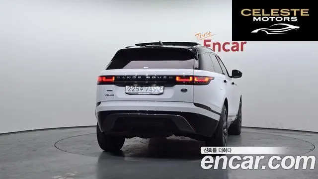 LAND ROVER Range Rover Velar 2.0 D240 R-Dynamic SE 2019 — photo 4 sur 20