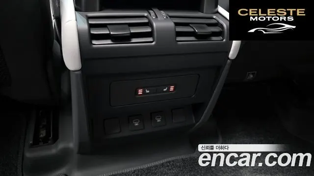 LAND ROVER Defender (L663) 110 D250 X-Dynamic SE 2025 — photo 17 sur 20