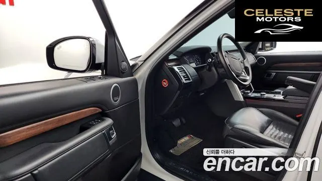 LAND ROVER Discovery 5 3.0 TD6 HSE Luxury 2018 — photo 10 sur 20