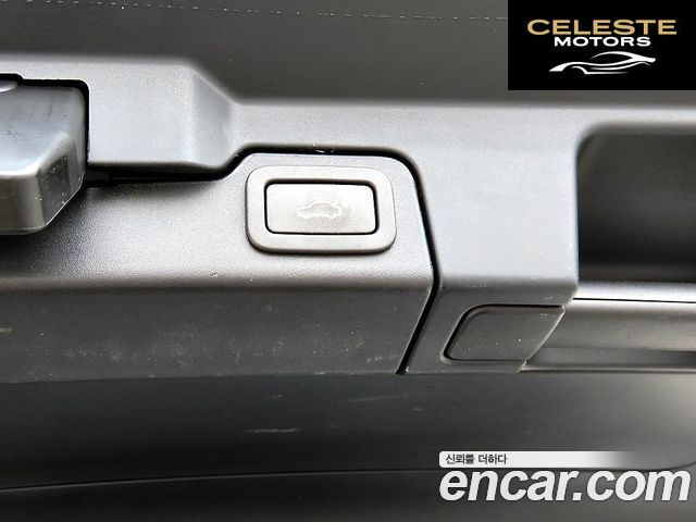 LAND ROVER Range Rover Evoque 2.0 TD4 SE 2018 — photo 16 sur 26