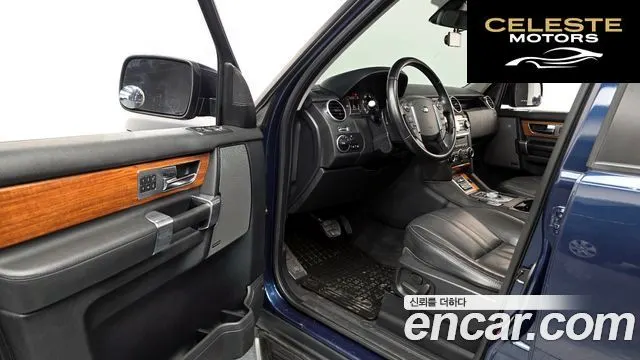 LAND ROVER Discovery 4 3.0 SDV6 SE 2013 — photo 10 sur 20