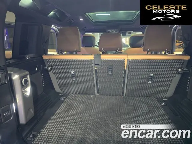 LAND ROVER Defender (L663) 110 P300 X-Dynamic SE 2025 — photo 19 sur 26