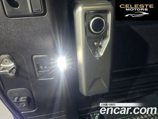 LAND ROVER Defender (L663) 110 P300 X-Dynamic SE 2025 — photo 20 sur 26