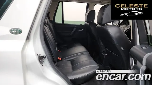 LAND ROVER 2 2.2 SD4 HSE 2013 — photo 12 sur 20