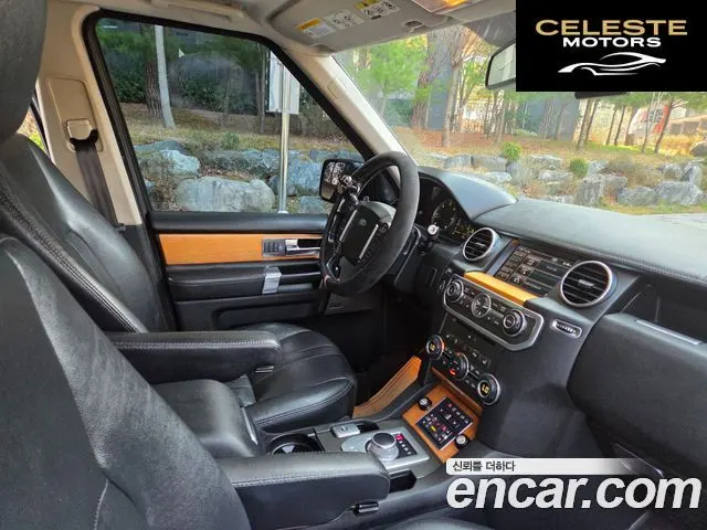 LAND ROVER Discovery 4 3.0 SDV6 SE 2012 — photo 11 sur 26