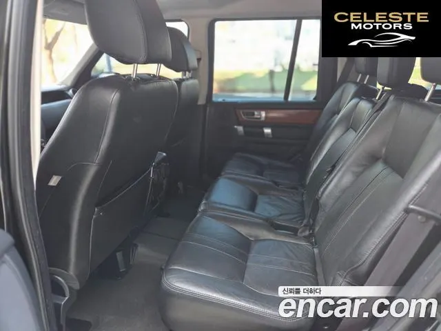 LAND ROVER Discovery 4 3.0 SDV6 SE 2012 — photo 12 sur 26