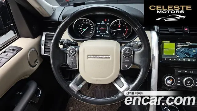 LAND ROVER Discovery 5 2.0 SD4 SE 2018 — photo 13 sur 20