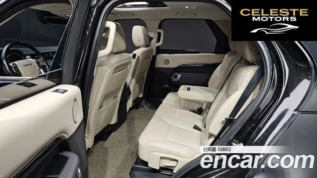 LAND ROVER Discovery 5 2.0 SD4 SE 2018 — photo 16 sur 20