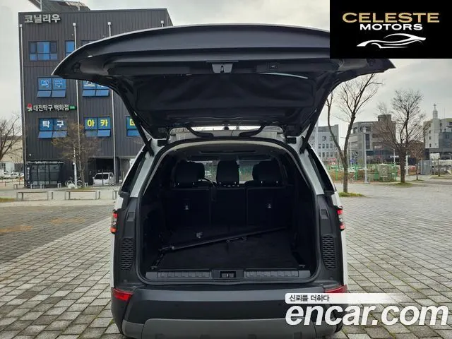 LAND ROVER Discovery 5 2.0 SD4 SE 2018 — photo 8 sur 26