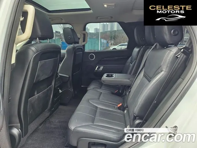 LAND ROVER Discovery 5 2.0 SD4 SE 2018 — photo 9 sur 26