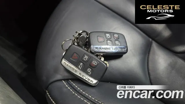 LAND ROVER Range Rover Evoque 2.2 SD4 2013 — photo 16 sur 20