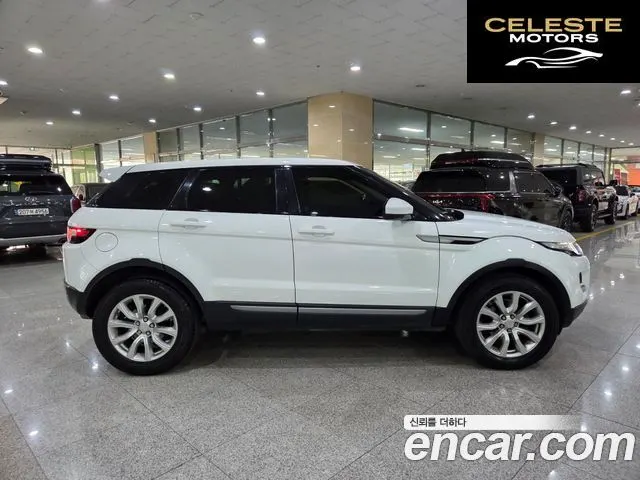 LAND ROVER Range Rover Evoque 2.2 SD4 Pure 2015 — photo 5 sur 26