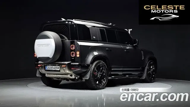 LAND ROVER Defender (L663) 110 P400 X 2024 — photo 2 sur 20
