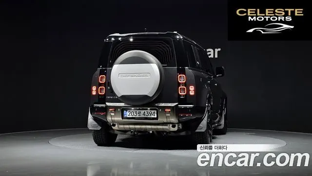 LAND ROVER Defender (L663) 110 P400 X 2024 — photo 4 sur 20